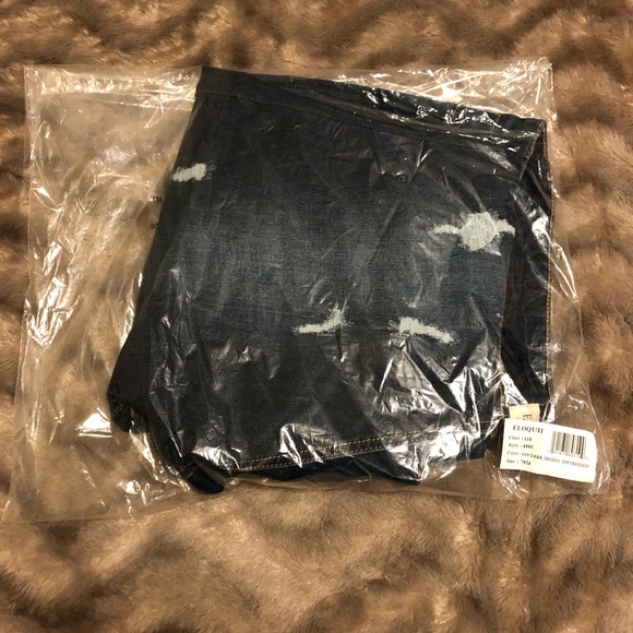 NWT Eloquii Peach Lift Distressed Skinny Jeans 24G - Picture 7 of 8